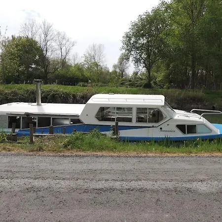 Nuits Insolites Sur Un Bateau