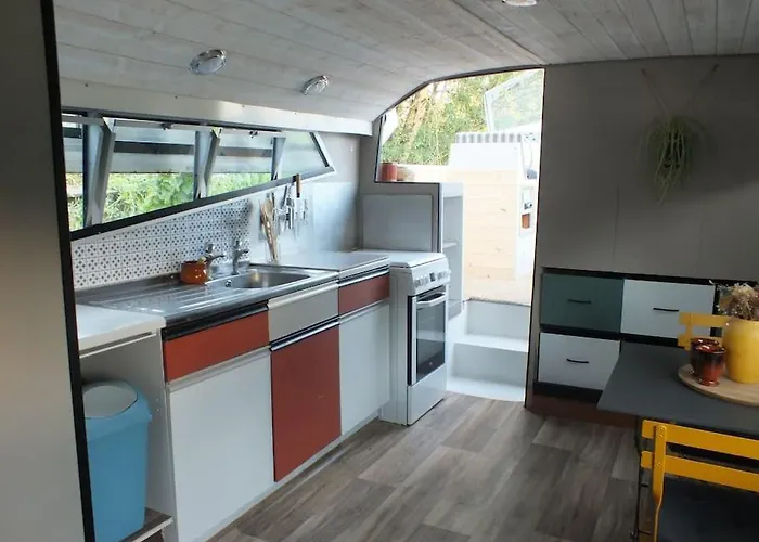 Nuits Insolites Sur Un Bateau *